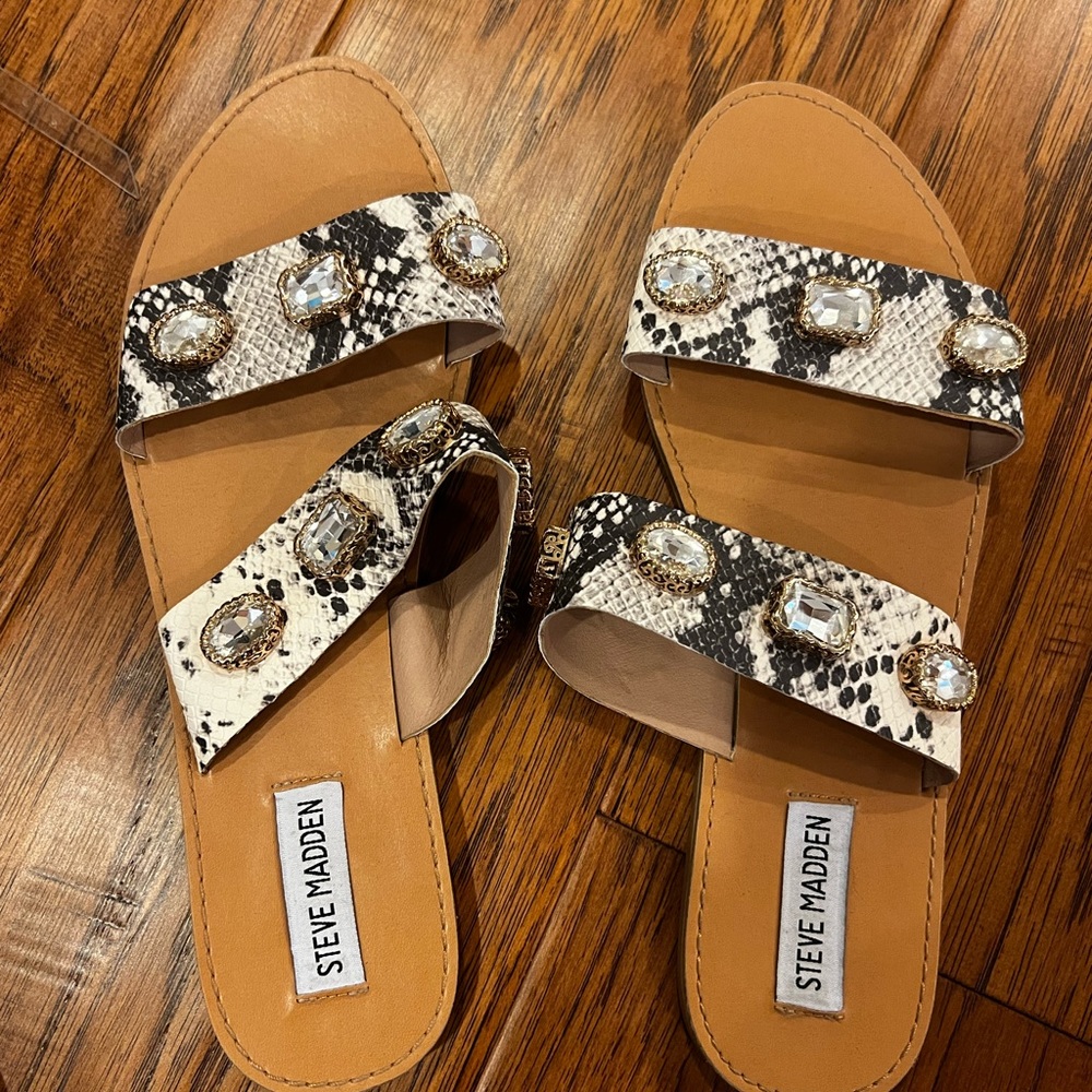 Steve Madden jewel sandals